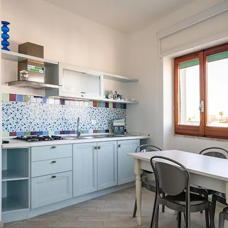 Hotiday Lungomare Apartmanhotel 3*