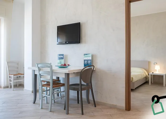 Hotiday Lungomare Apartmanhotel 3*